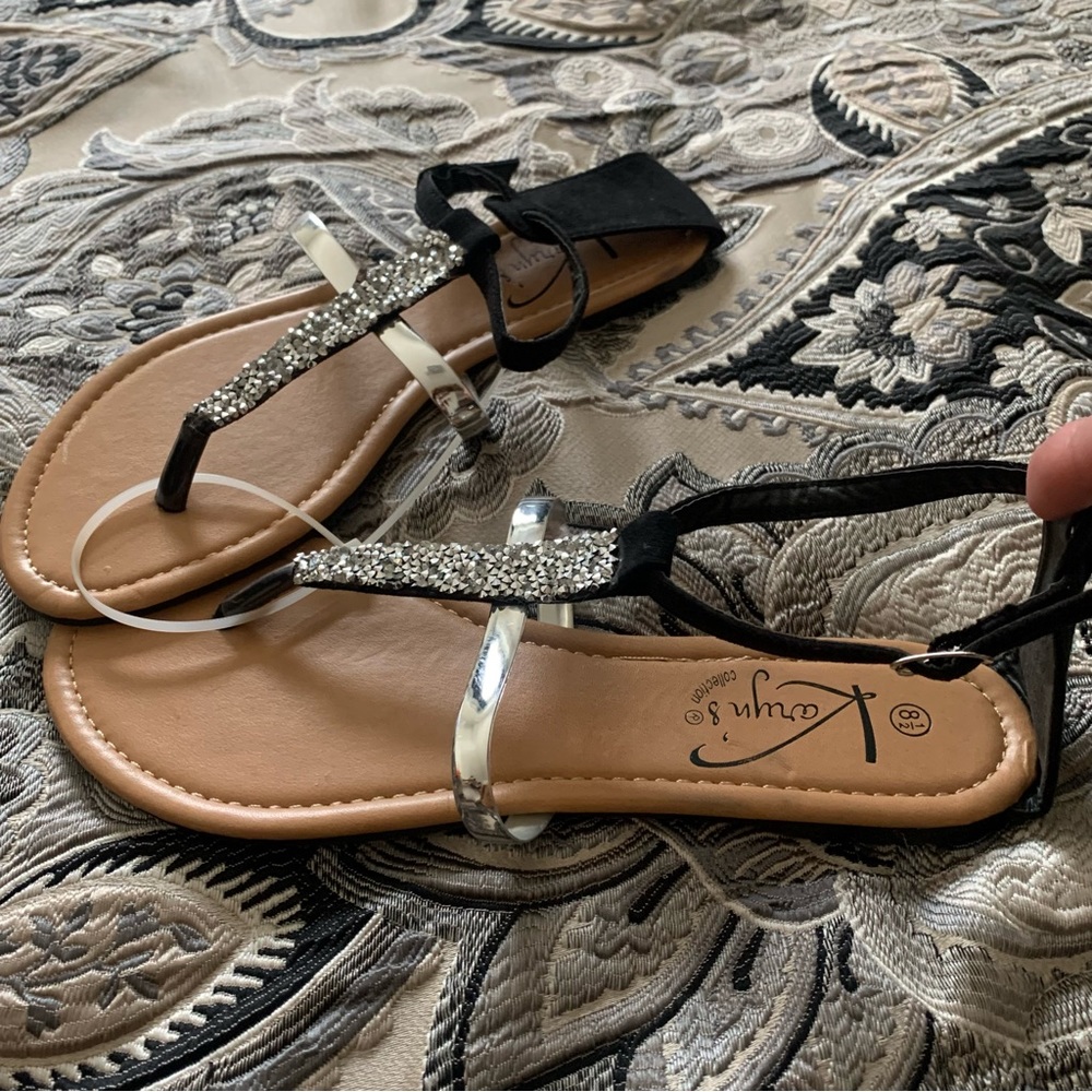 Karyn's Collection Women Sandals - Picture 2 of 3
